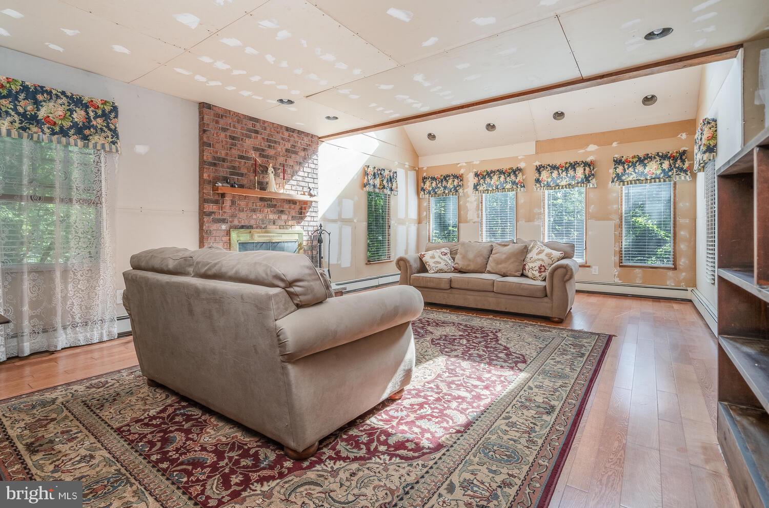 144 Van Dyke Road Hopewell, NJ 08525 - Photo 7 of 22 GREAT ROOM