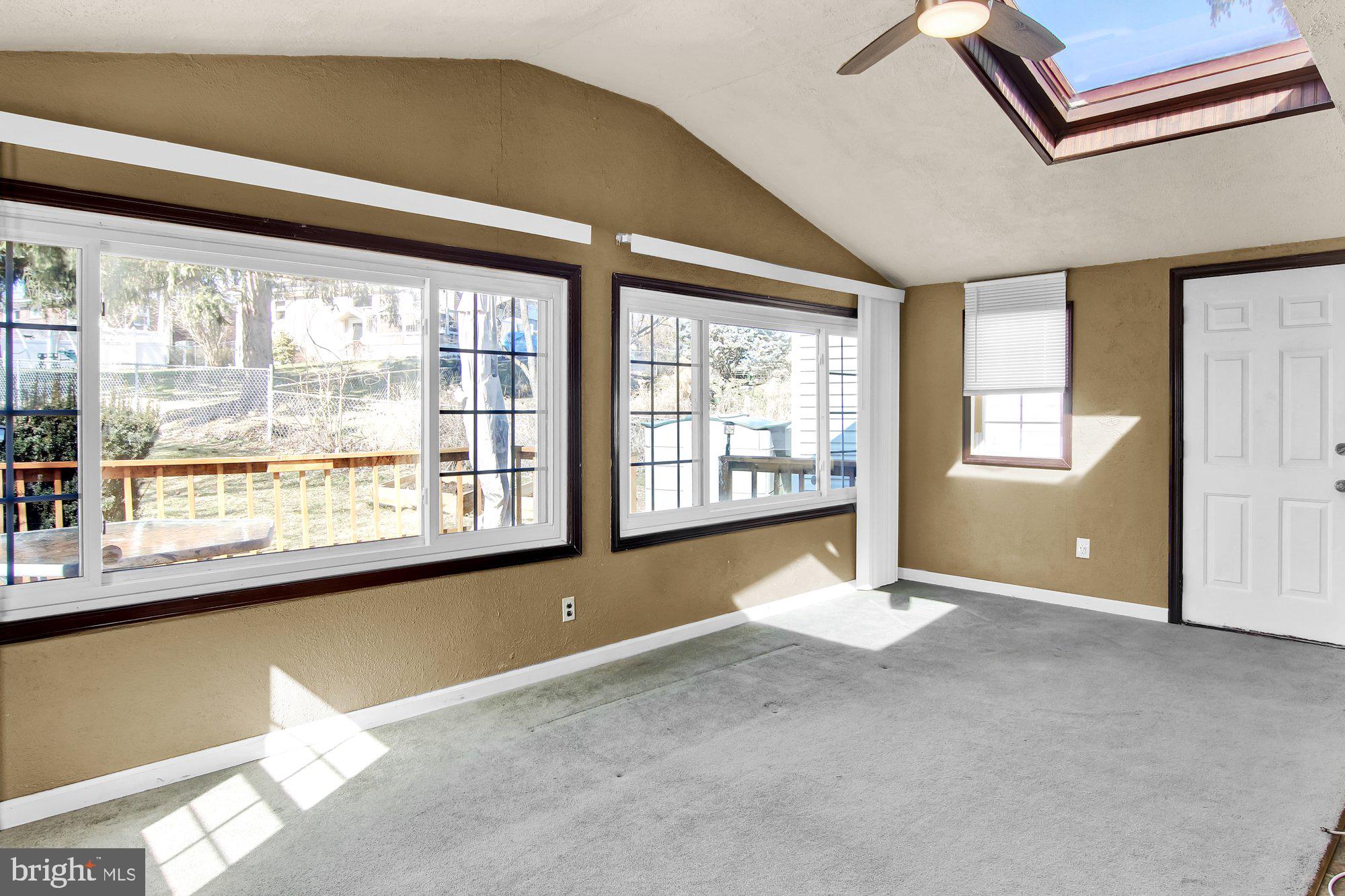 385 Silver Spring Road Mechanicsburg, PA 17050 - Photo 11 of 31 Gallery Image 11