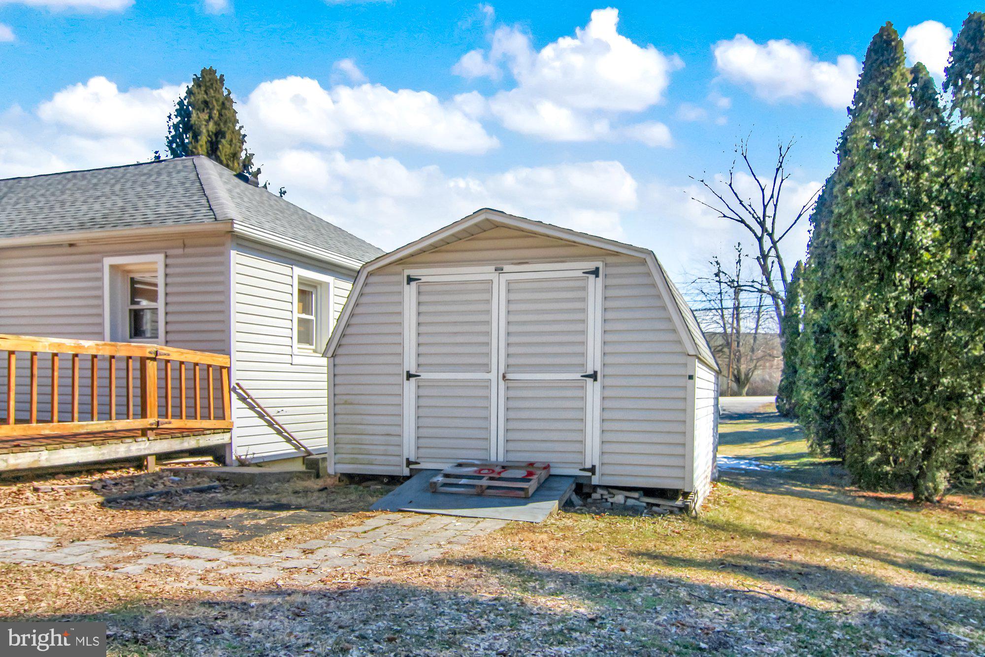 385 Silver Spring Road Mechanicsburg, PA 17050 - Photo 26 of 31 Gallery Image 26