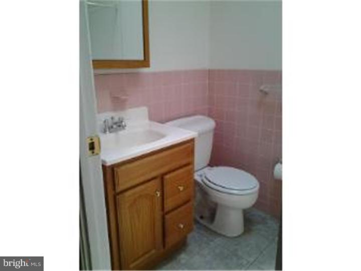 12707 Hollins Road Philadelphia, PA 19154 - Photo 9 of 12 Bathroom