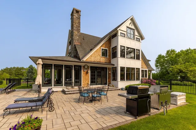 $4,500,000 | 74 Saddle Trail Drive, Dover, NH 03820