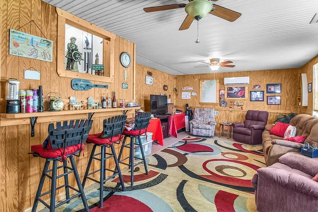 $300,000 | 1067 Polson Circle Northeast, Townsend, GA 31331