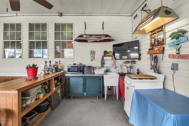 $300,000 | 1067 Polson Circle Northeast, Townsend, GA 31331