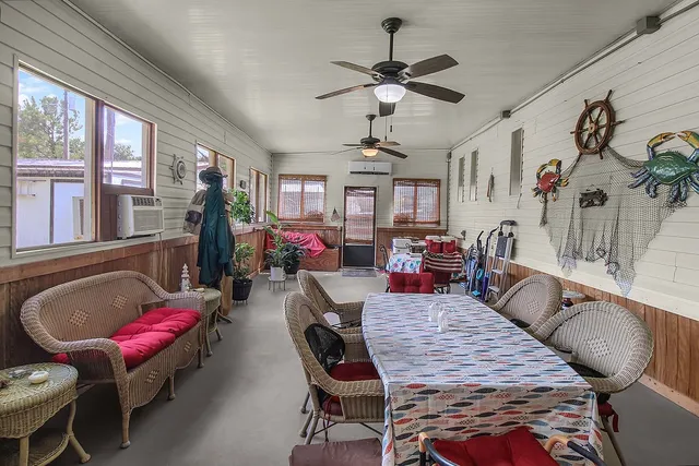 $300,000 | 1067 Polson Circle Northeast, Townsend, GA 31331