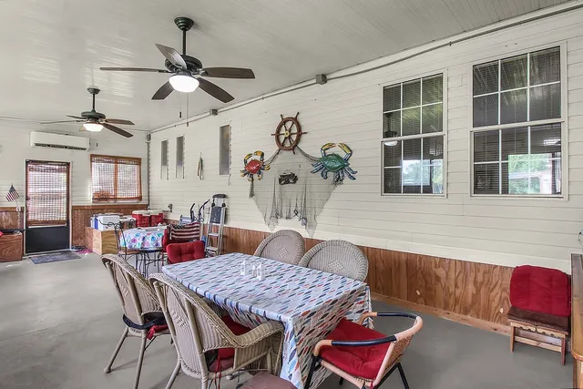 $300,000 | 1067 Polson Circle Northeast, Townsend, GA 31331