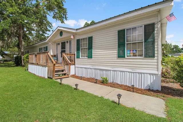 $300,000 | 1067 Polson Circle Northeast, Townsend, GA 31331