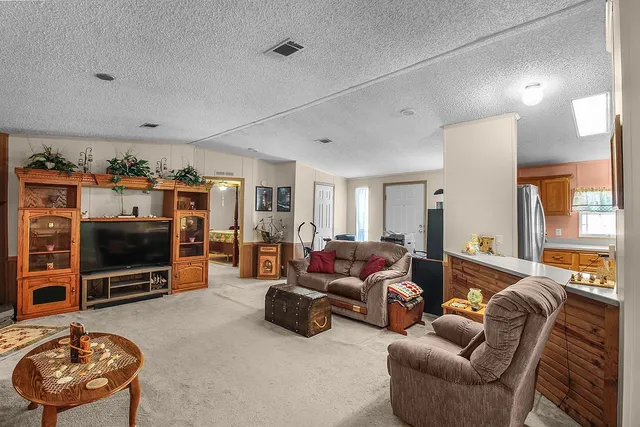 $300,000 | 1067 Polson Circle Northeast, Townsend, GA 31331