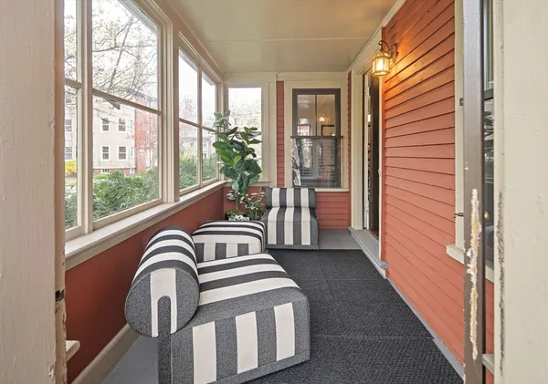 $1,989,000 | 48 Hawthorn Street, Unit 2, Cambridge, MA 02138