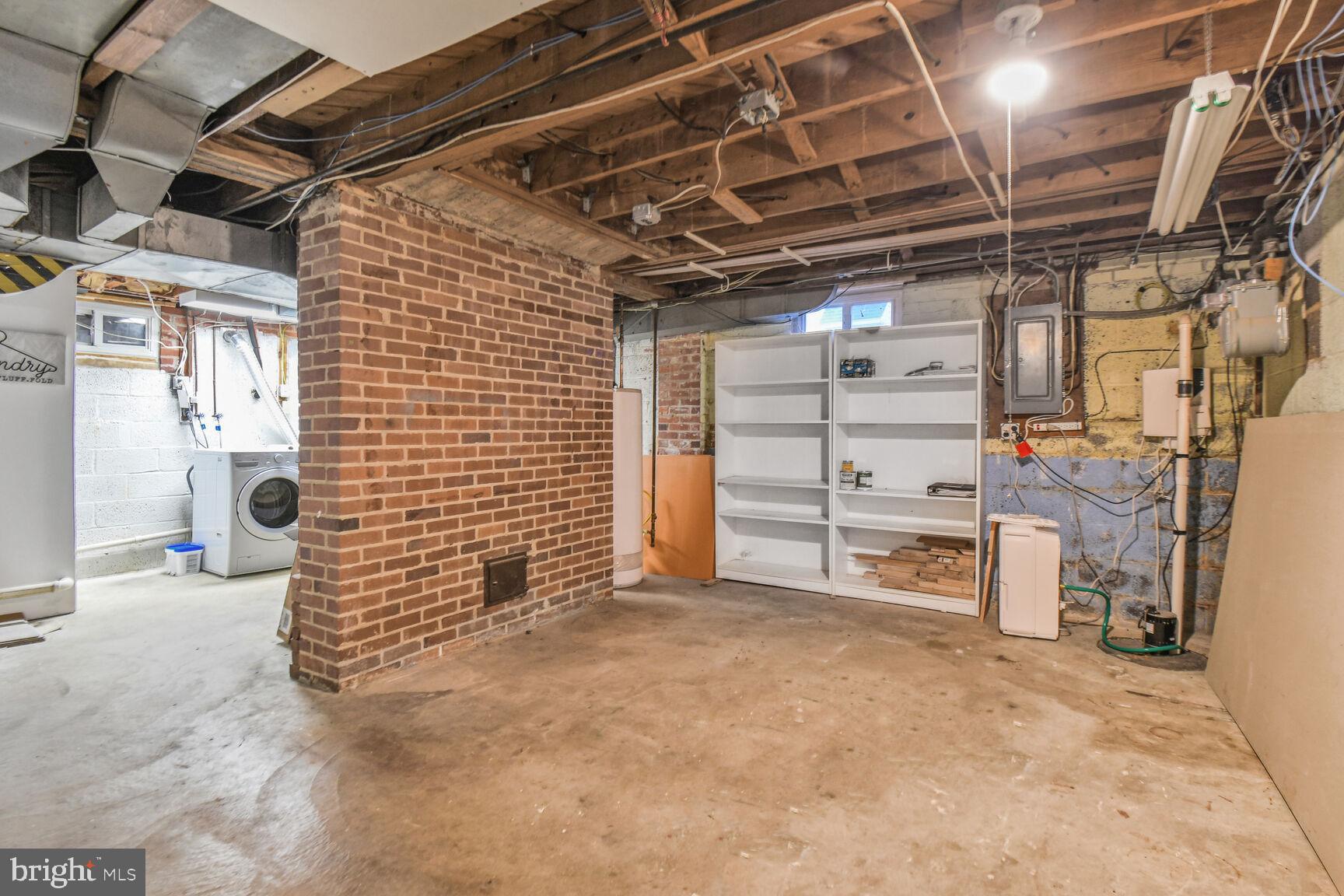 1002 Laredo Road Silver Spring, MD 20901 - Photo 17 of 70 a view of a storage room