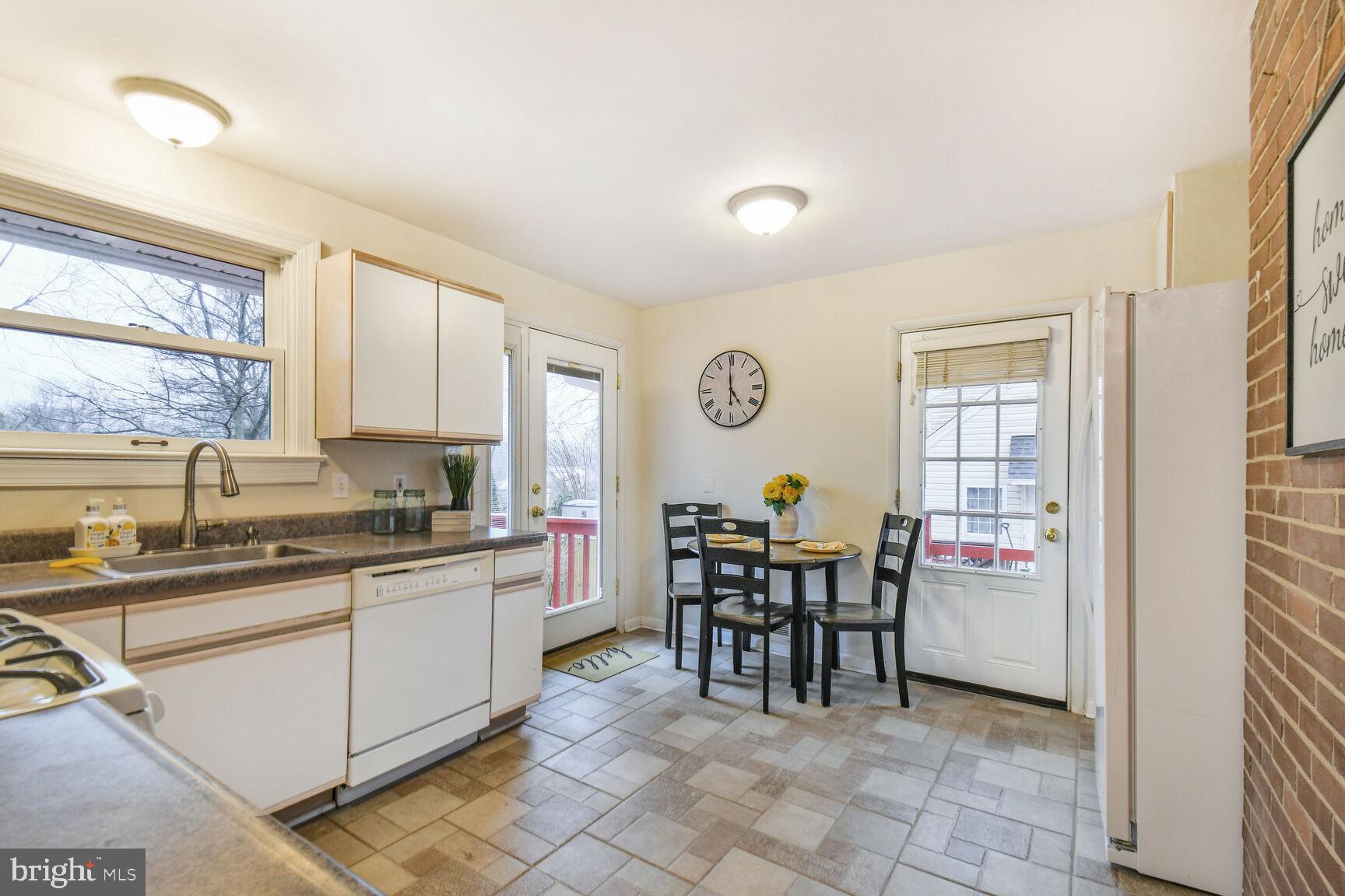 1002 Laredo Road Silver Spring, MD 20901 - Photo 5 of 70