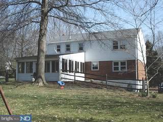 702 Mallard Road West Chester, PA 19382 - Photo 2 of 6 Gallery Image 2