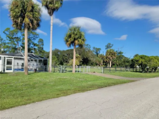 $365,000 | 2507 East 2nd Street, Lehigh Acres, FL 33936