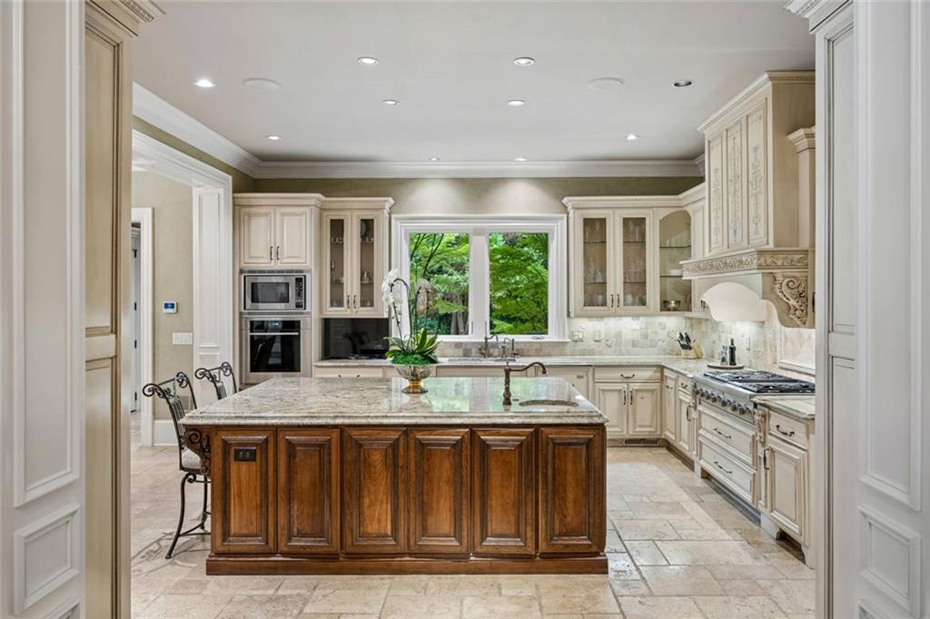 72 Blackland Road Northwest Atlanta, GA 30342 - Photo 32 of 137