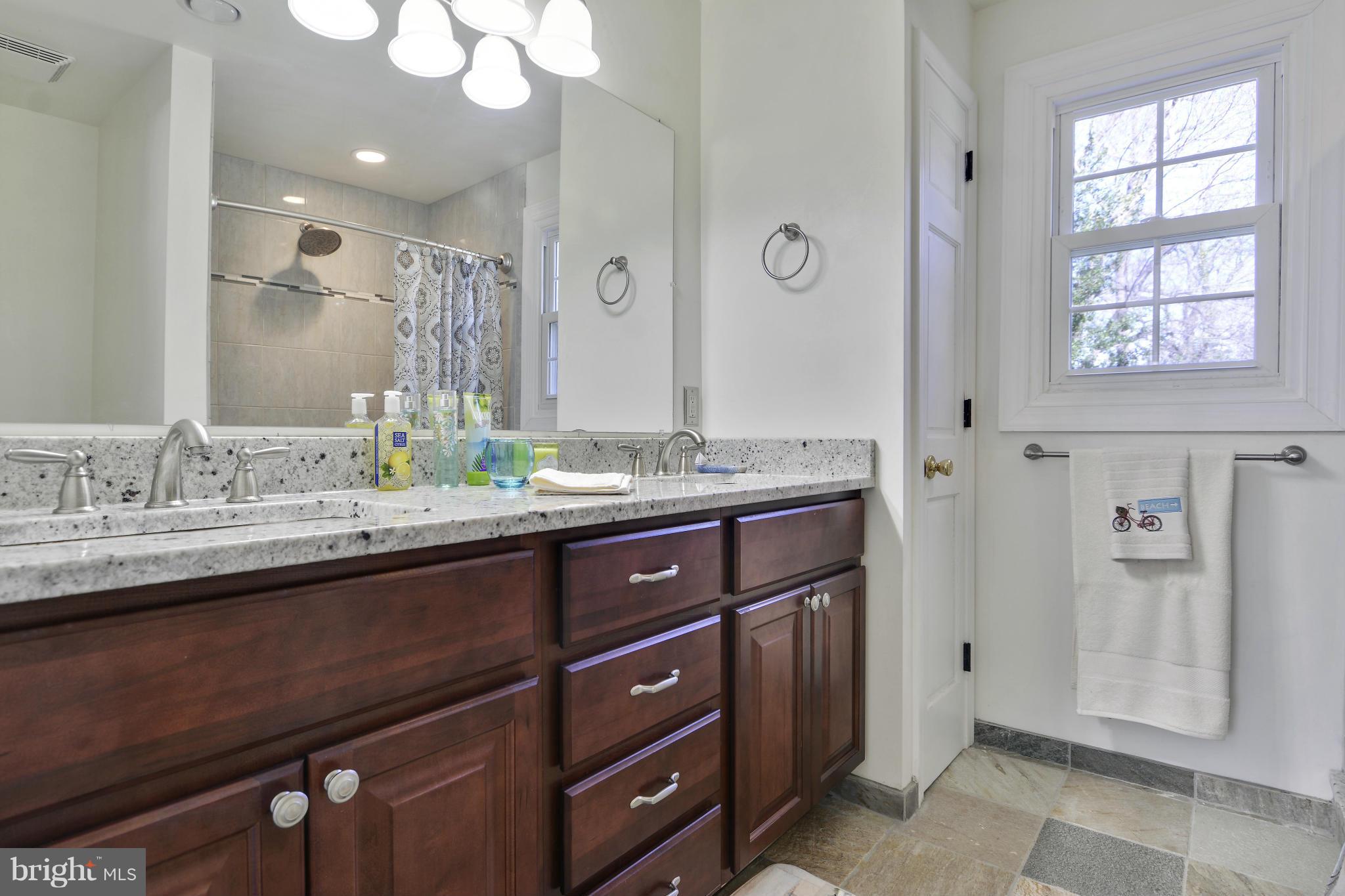 1509 Ballard Street Silver Spring, MD 20910 - Photo 13 of 30 Bath (Master)