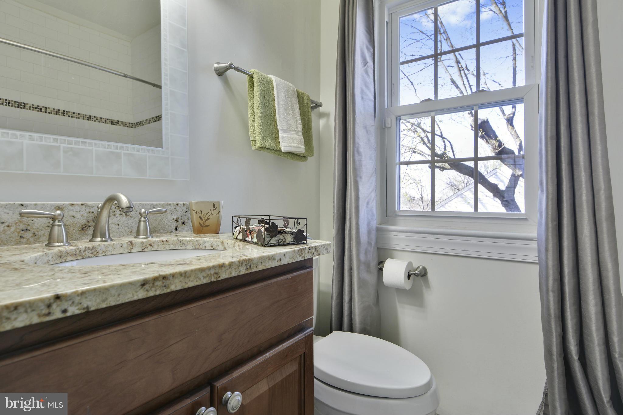 1509 Ballard Street Silver Spring, MD 20910 - Photo 18 of 30 Bath