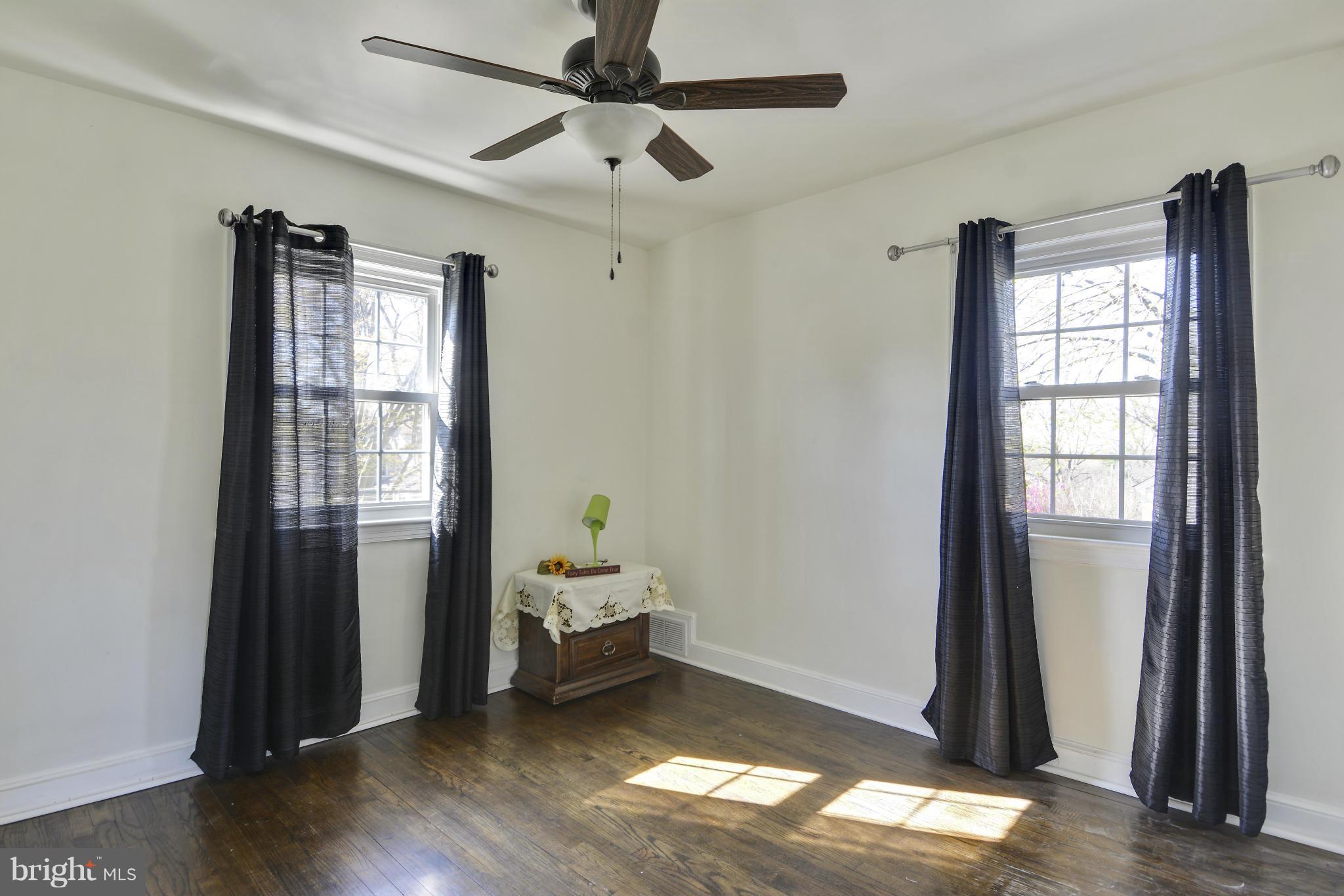 1509 Ballard Street Silver Spring, MD 20910 - Photo 20 of 30 Bedroom 3