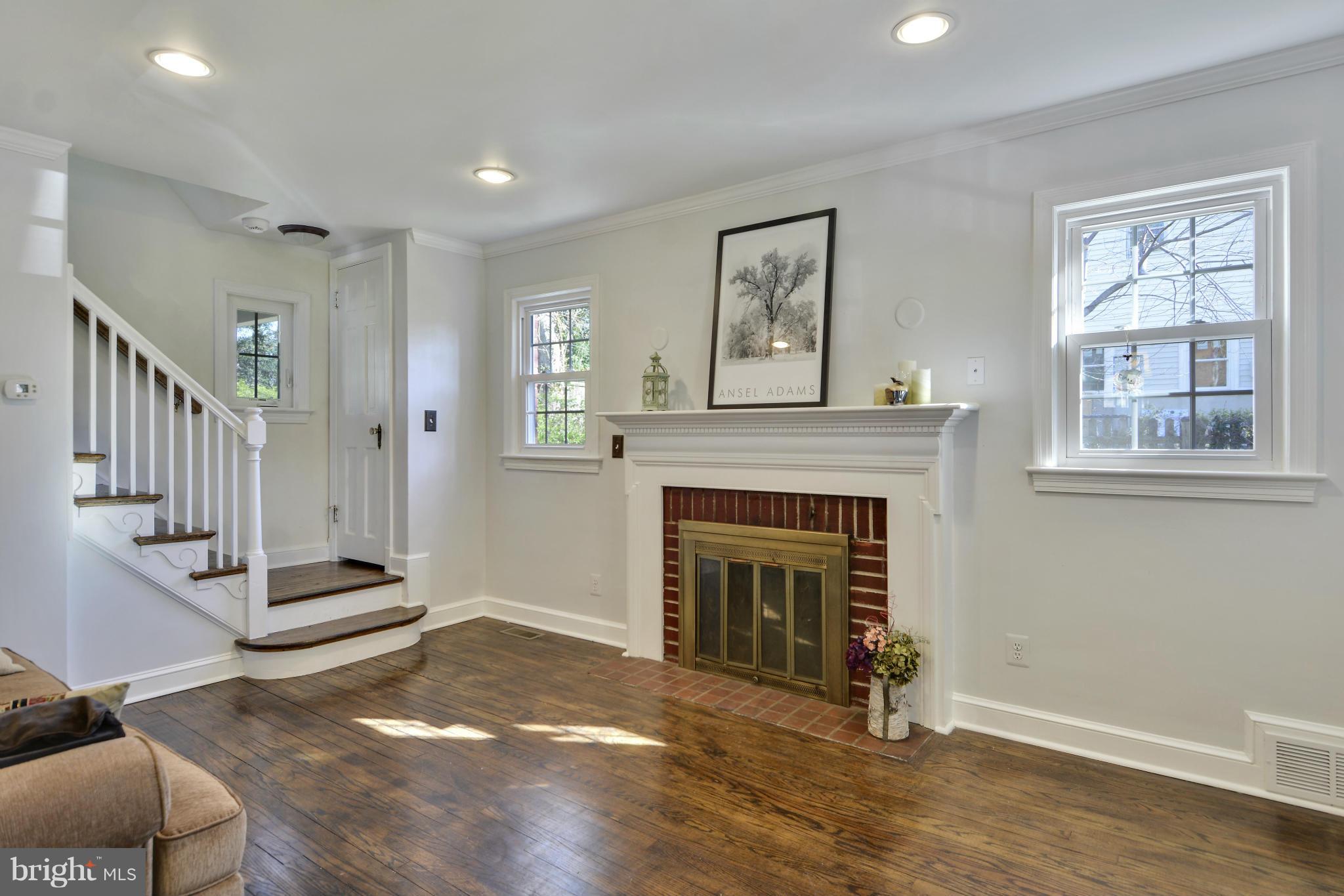 1509 Ballard Street Silver Spring, MD 20910 - Photo 10 of 30 Family Room
