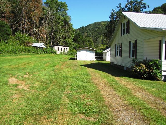 2402 Lillydale-Back Creek Road Union, WV 24983 - Photo 33 of 49 Gallery Image 33