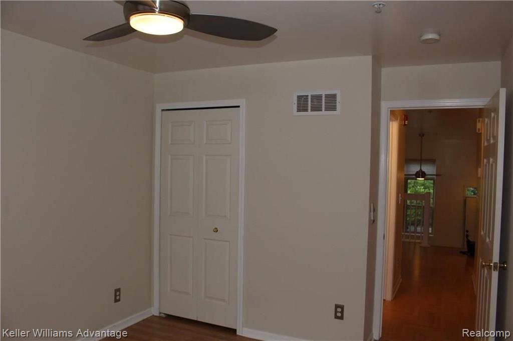 16846 Farmington Road Livonia, MI 48154 - Photo 10 of 14