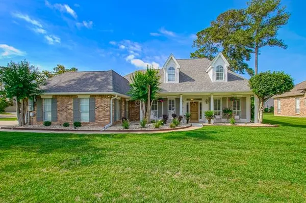 $675,000 | 93 Longwood Drive, Mandeville, LA 70471