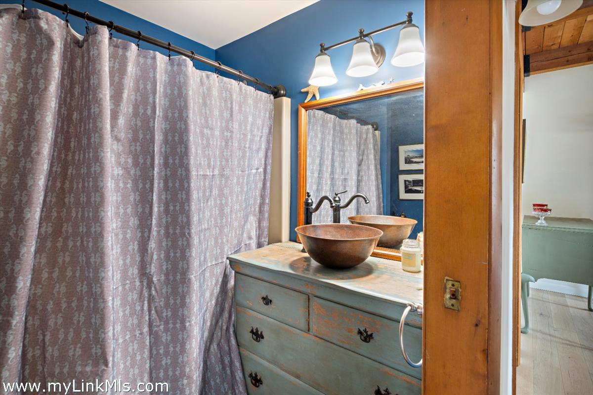 99 Old Purchase Road Edgartown, MA 02539 - Photo 18 of 30