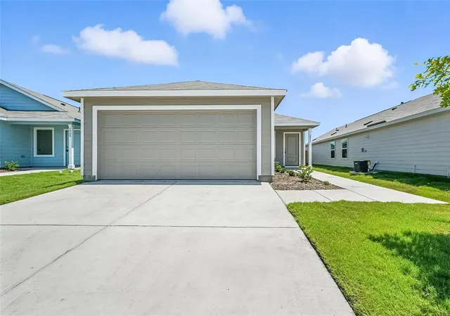 $1,625 | 3913 Eufaula Drive, Sherman, TX 75090