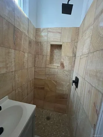 $4,500 | 298 Cooper Street, Unit 4 | Bushwick