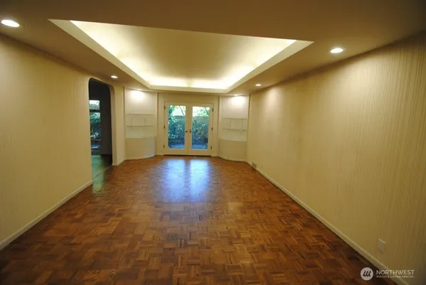 $5,200 | 930 130th Avenue Northeast, Bellevue, WA 98005