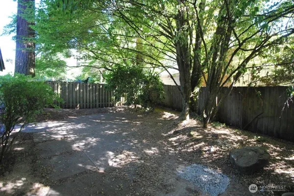 $5,200 | 930 130th Avenue Northeast, Bellevue, WA 98005