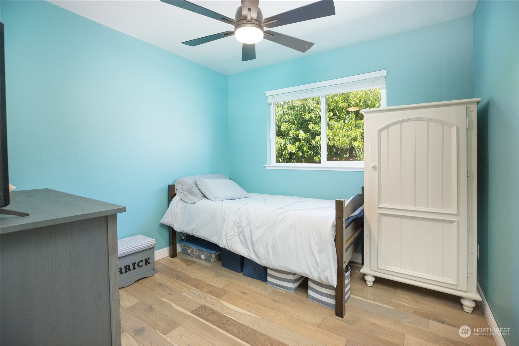 2565 Erlands Point Road Northwest Bremerton, WA 98312 - Photo 24 of 36 Gallery Image 24