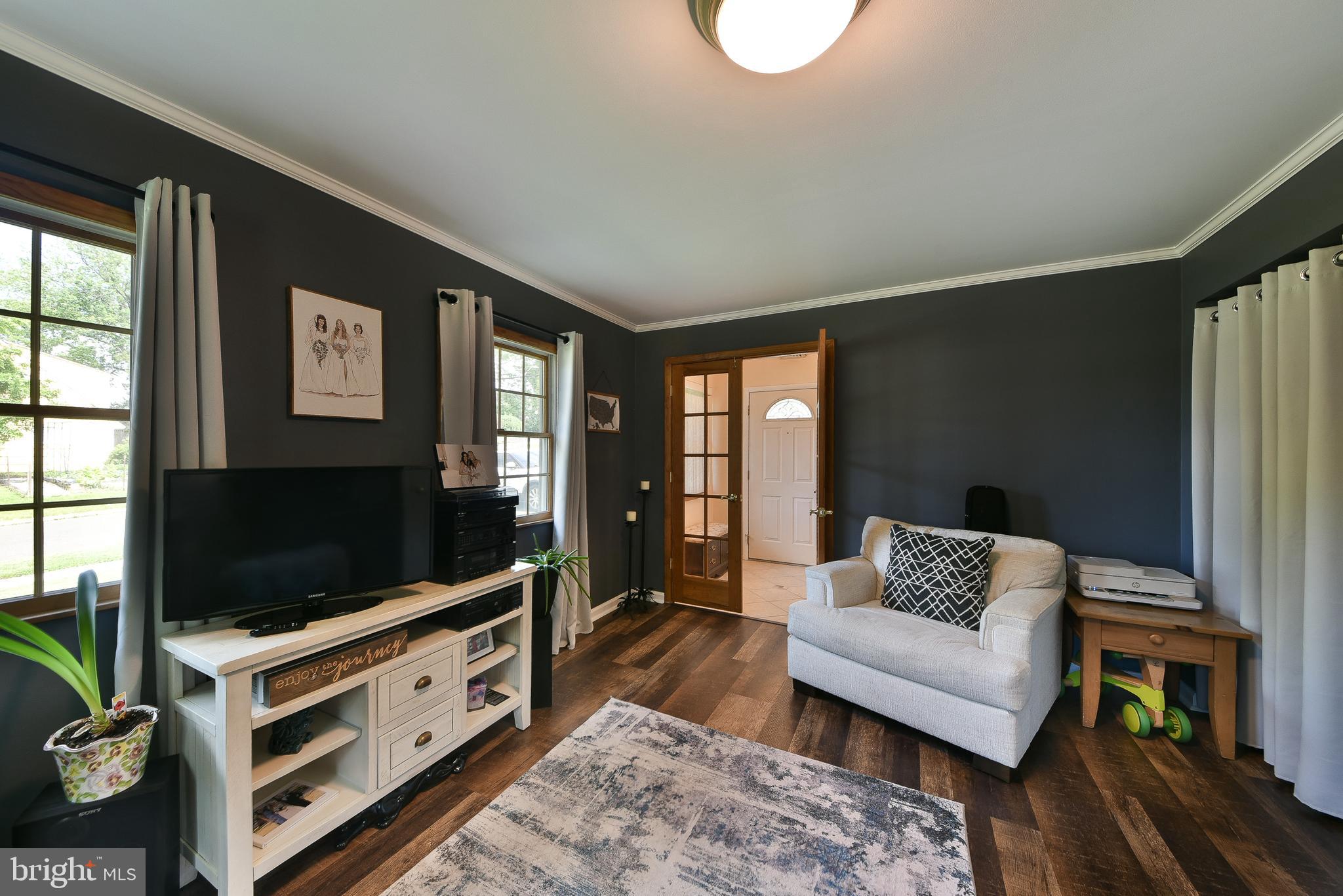 65 Hawk Road Levittown, PA 19056 - Photo 10 of 47 Gallery Image 10
