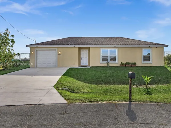 $275,000 | 9006 Abel Court, LaBelle, FL 33935