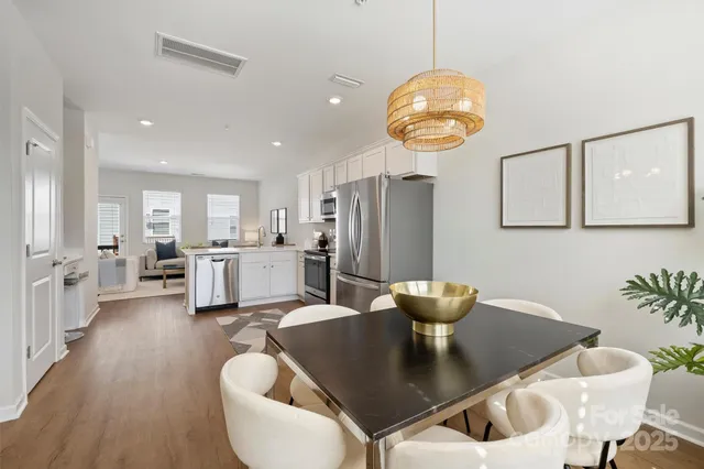 $359,000 | 2409 Via Del Conte, Charlotte, NC 28205