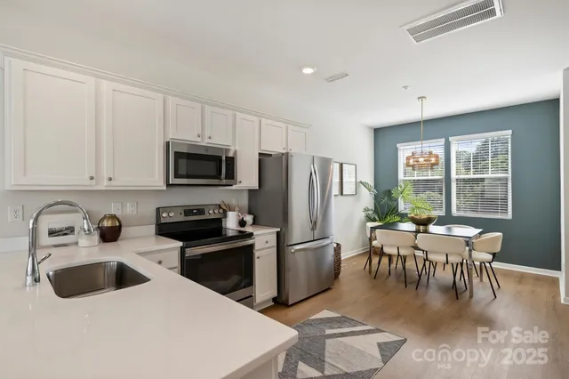 $359,000 | 2409 Via Del Conte, Charlotte, NC 28205