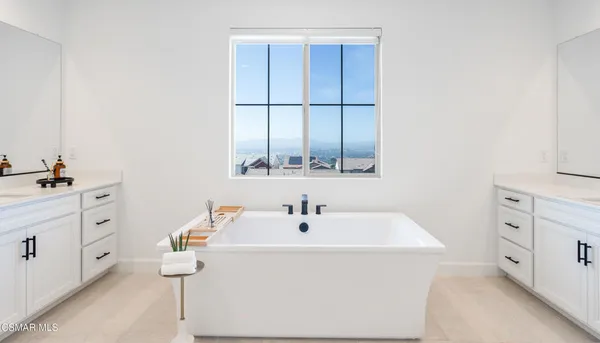 $1,670,000 | 21242 Wild Flower Way, Chatsworth, CA 91311