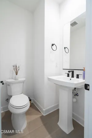 $1,670,000 | 21242 Wild Flower Way, Chatsworth, CA 91311