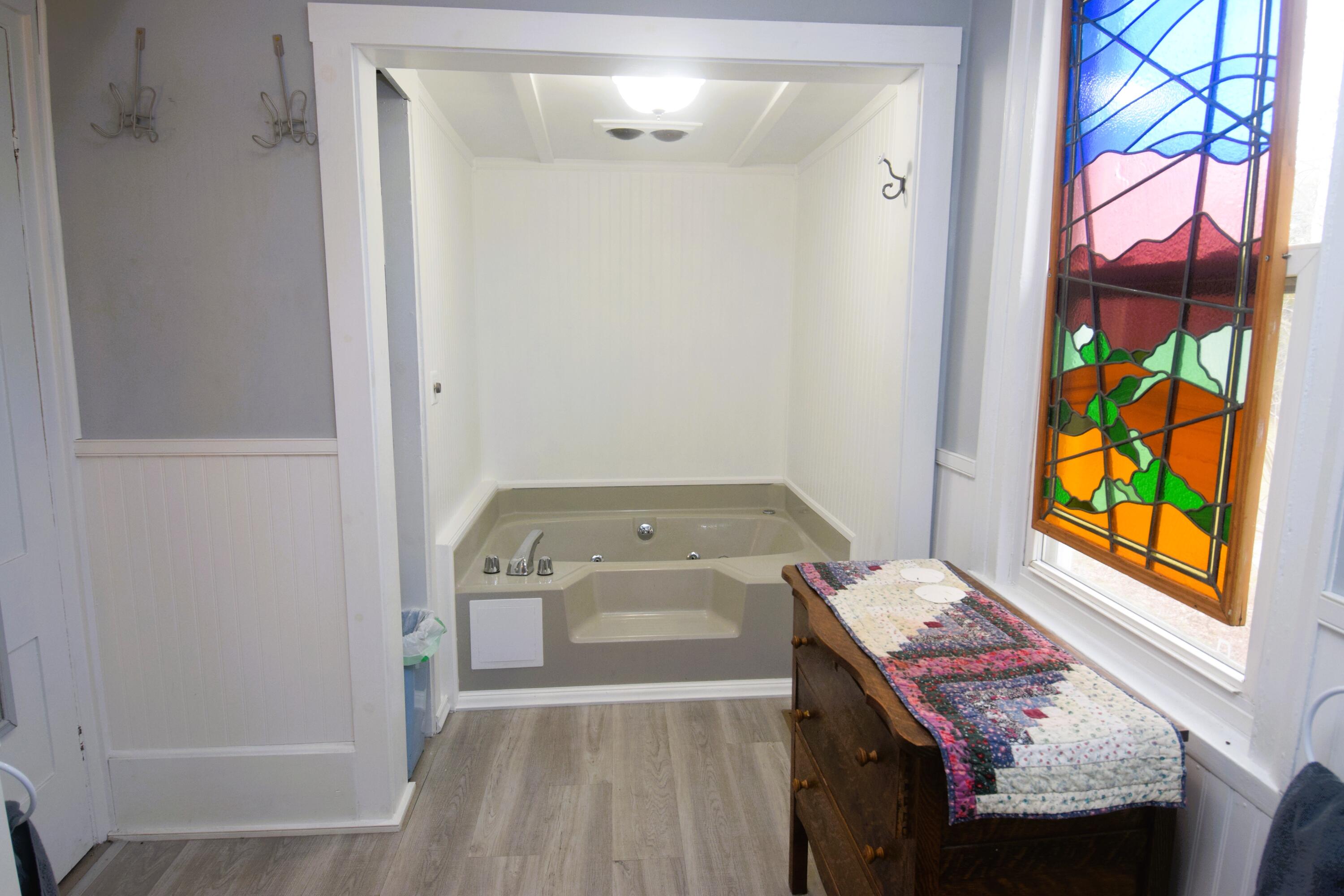 457 Lakewood Road Madison, ME 04950 - Photo 29 of 81 Built-in Tub