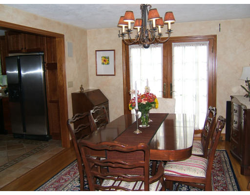 70 Rambling Road Sudbury, MA 01776 - Photo 4 of 12