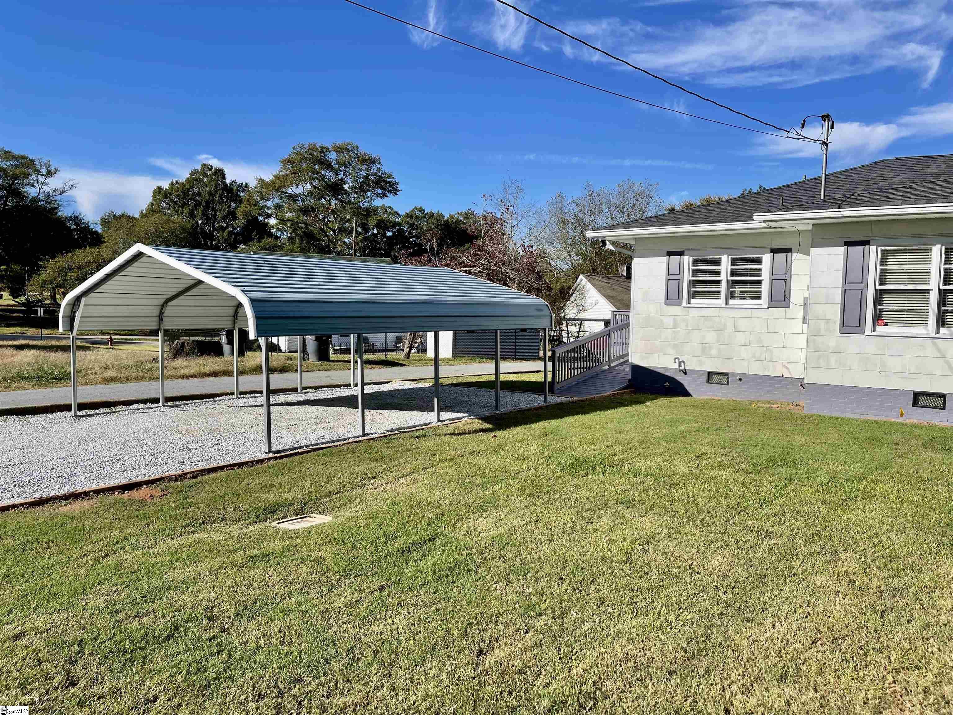 35 Smith Street Pelzer, SC 29669 - Photo 4 of 15