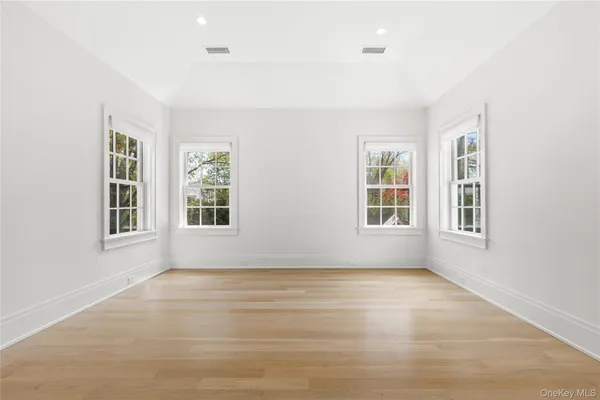 $28,000 | 25 Hunt Place, Rye, NY 10580