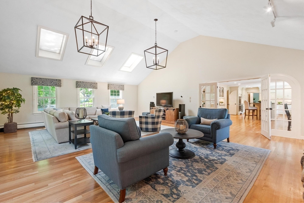 123 Oak Knoll Road Carlisle, MA 01741 - Photo 19 of 41