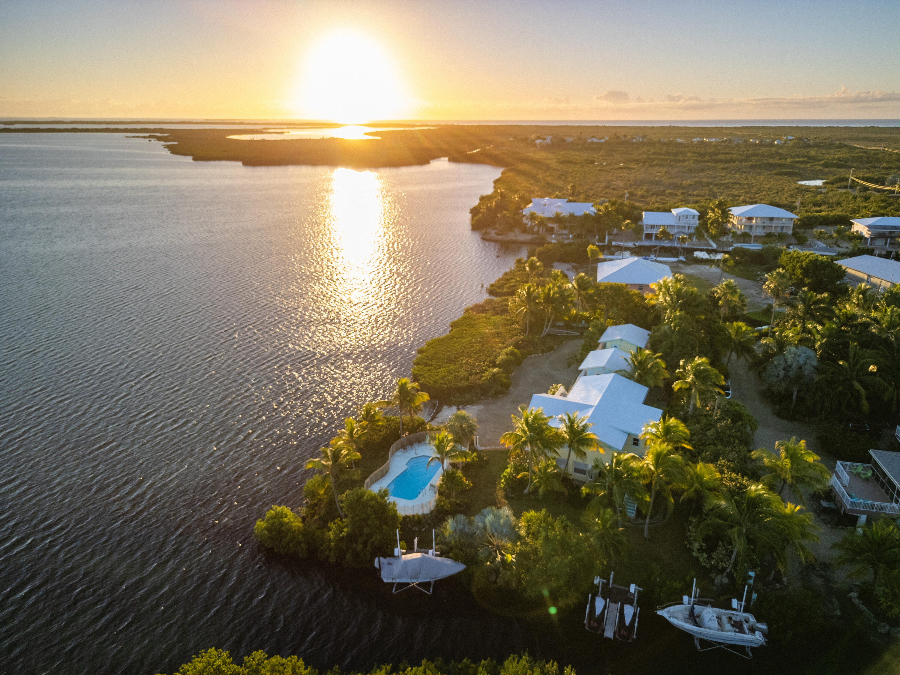 17385 Keystone Road Sugarloaf, FL 33042 - Photo 20 of 74 Sunrise aerial