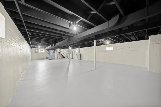 $179,900 | 14231 South Dearborn Street, Riverdale, IL 60827