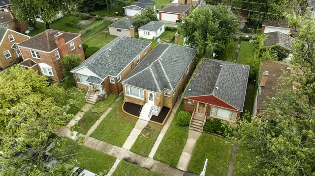 $179,900 | 14231 South Dearborn Street, Riverdale, IL 60827