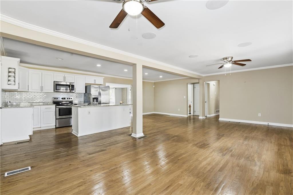 2952 Arrowood Drive Atlanta, GA 30344 - Photo 7 of 38