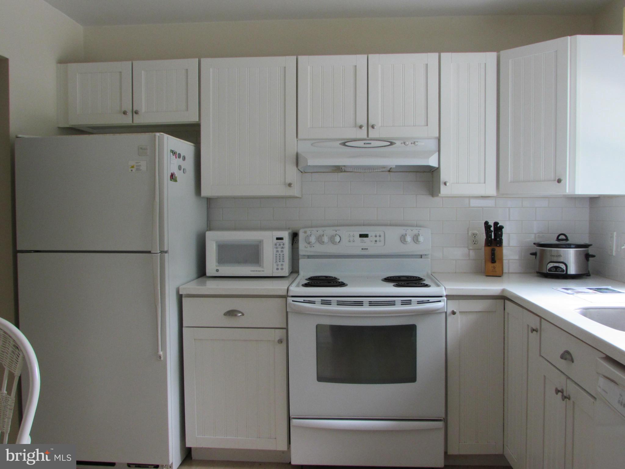 9353 Pan Ridge Road Baltimore, MD 21234 - Photo 7 of 23 Kitchen