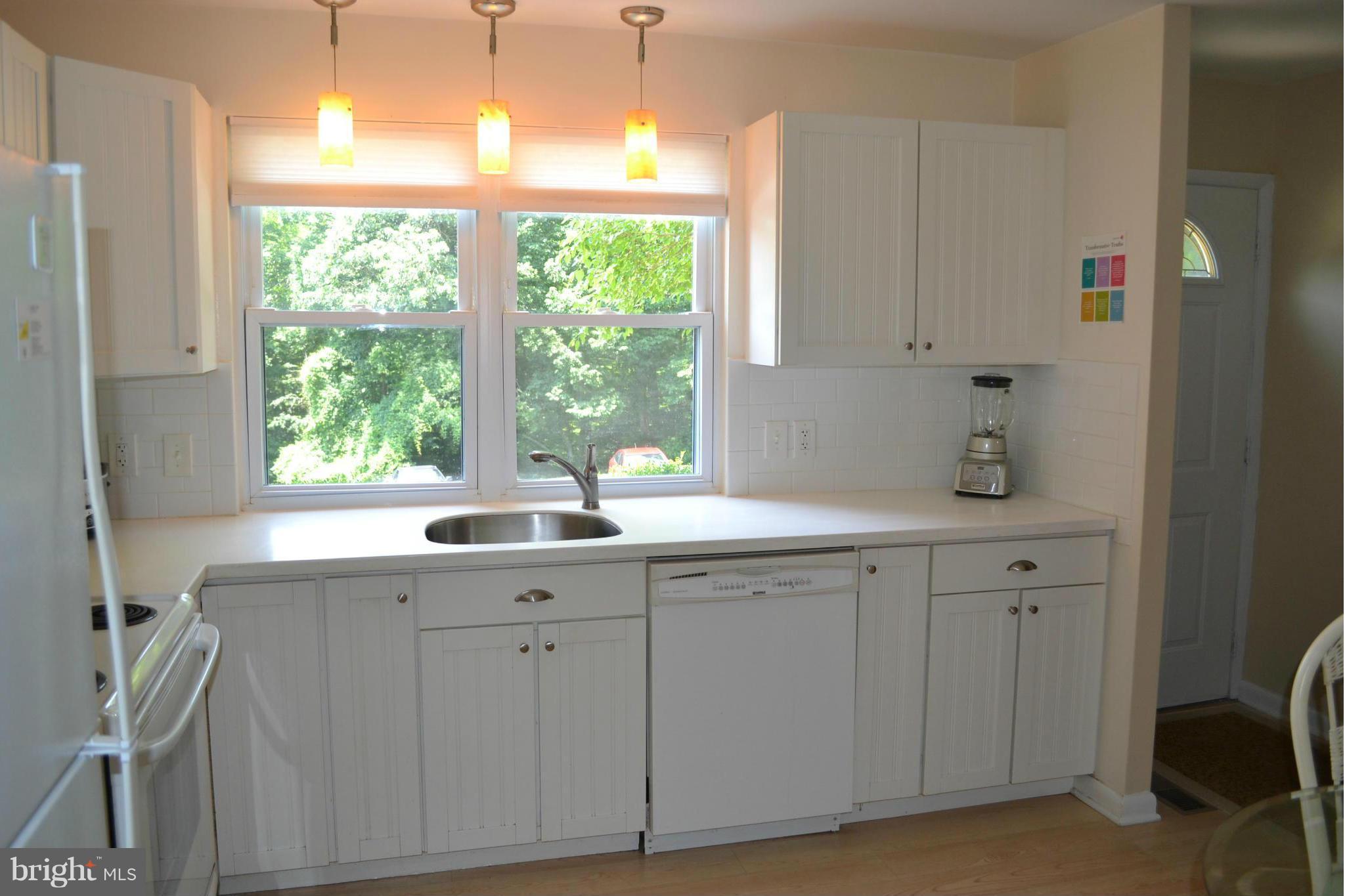 9353 Pan Ridge Road Baltimore, MD 21234 - Photo 8 of 23 Kitchen