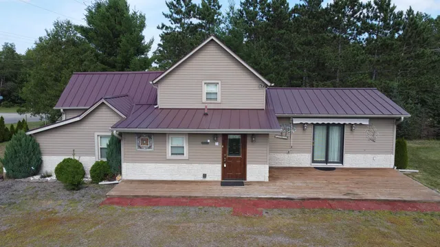 $394,000 | W4903 26th Street East, Necedah, WI 54646