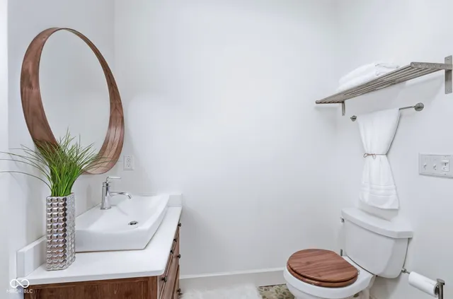 $425,000 | 4822 Broadway Street, Indianapolis, IN 46205