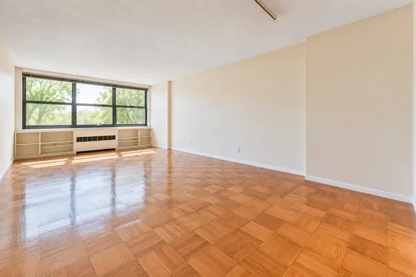 $3,000 | 7002 Boulevard East, Unit 6H, Guttenberg, NJ 07093